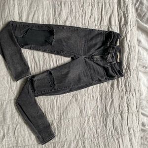 Levi distressed skinny jeans